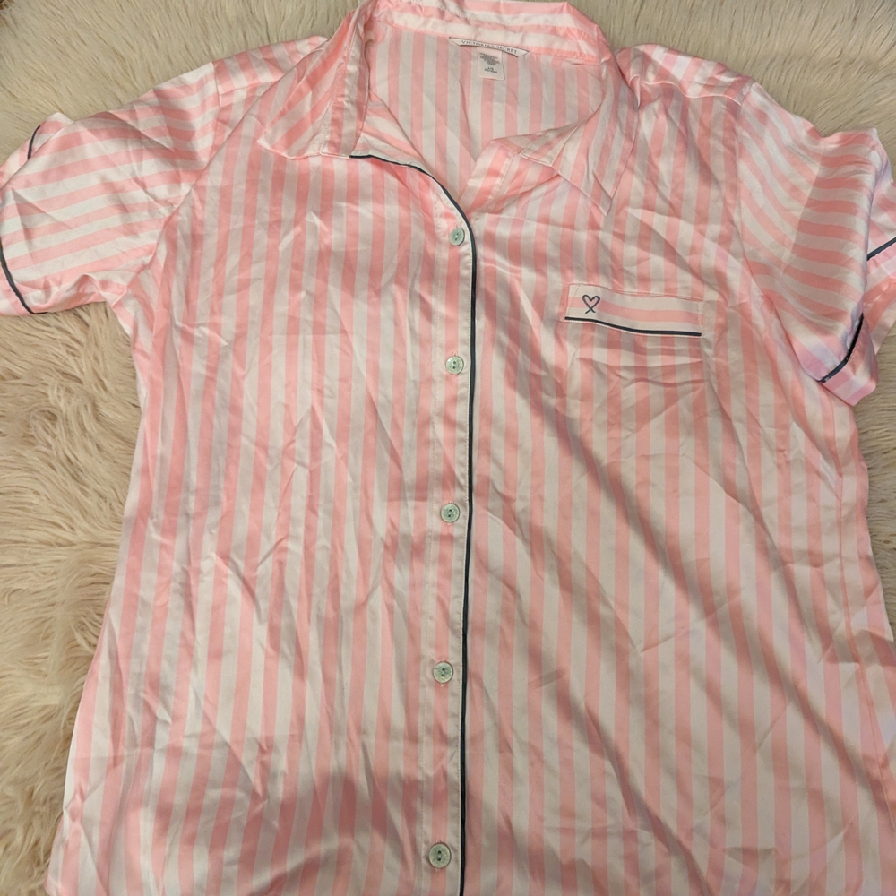 Victoria's Secret Pink and Black Pajama Set - Picture 2 of 5